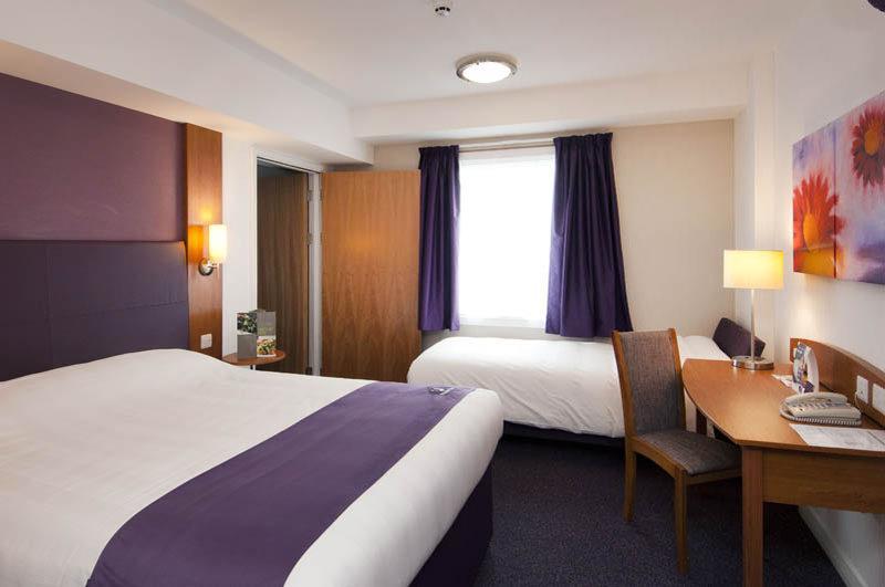 Premier Inn Crewe Central Eksteriør bilde